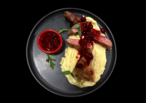 Svinjski file sa sosom od višanja